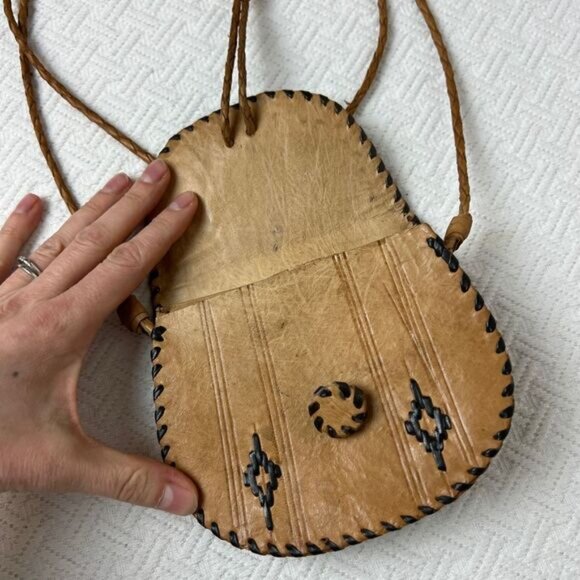 Vintage Handmade Native American BOHO Crossbody Bag Purse Leather Western Countr - Picture 9 of 14